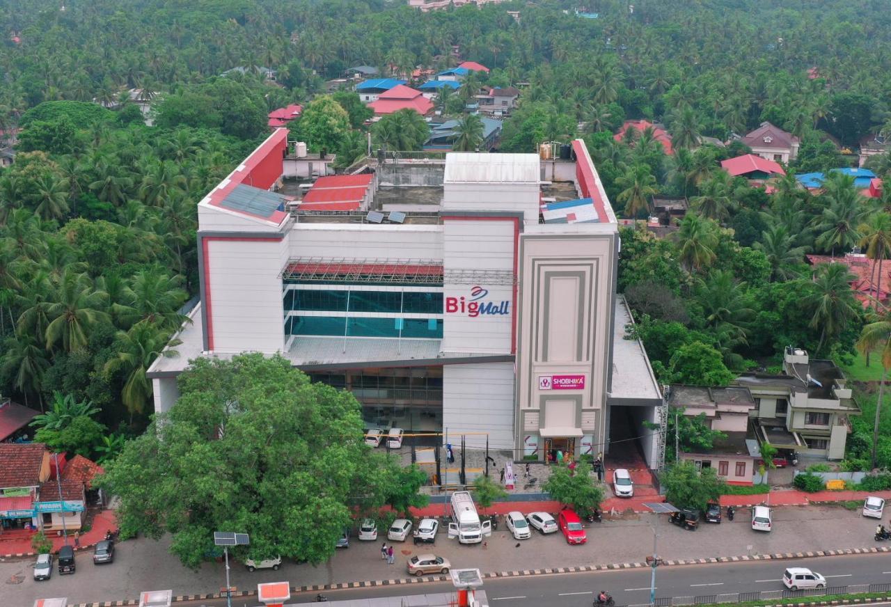 Bigmall Residency Hotell Kannangad Exteriör bild