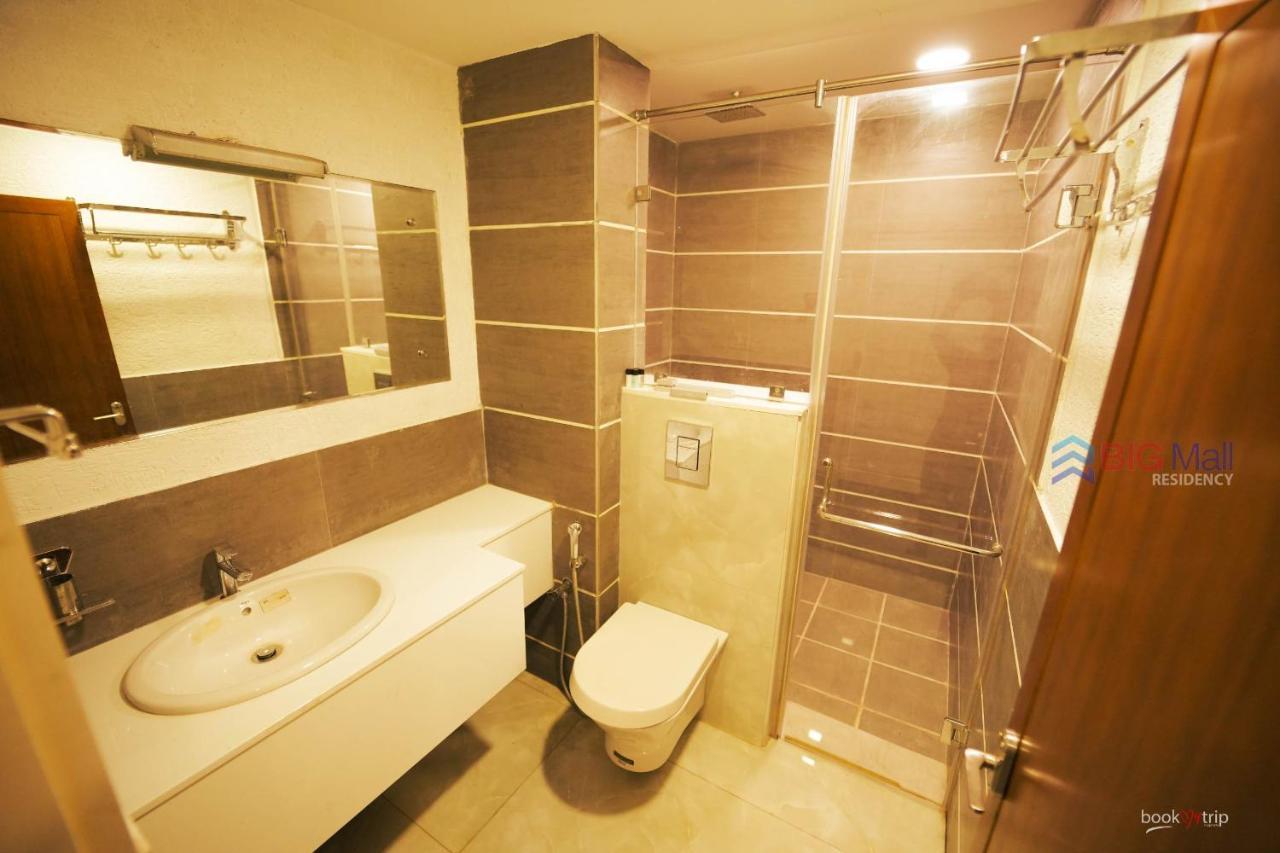 Bigmall Residency Hotell Kannangad Exteriör bild