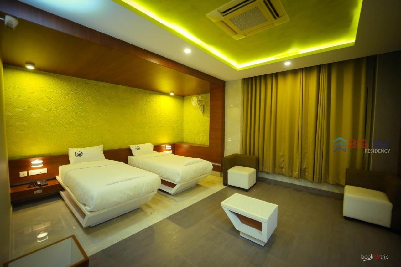 Bigmall Residency Hotell Kannangad Exteriör bild